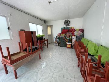 VENDE O RENTA CASA CON USO DE SUELO