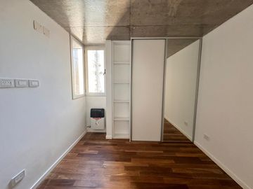 Venta - Departamento de un dormitorio, a estrenar, al frente, con balcón en Barrio Martin.