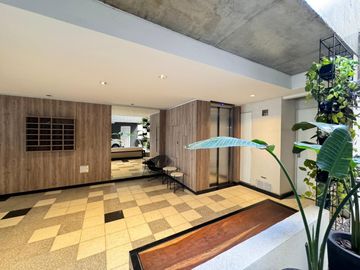 Venta - Departamento de un dormitorio, a estrenar, al frente, con balcón en Barrio Martin.