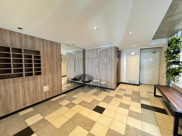 Venta - Departamento de un dormitorio, a estrenar, al frente, con balcón en Barrio Martin.