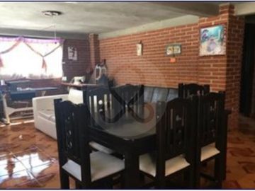 Casa uso de suelo en venta en El Molino