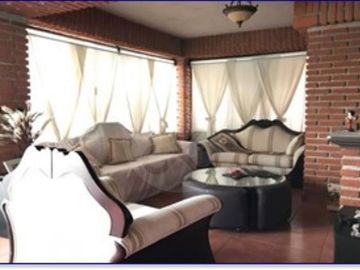 Casa uso de suelo en venta en El Molino