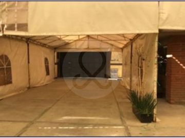 Casa uso de suelo en venta en El Molino