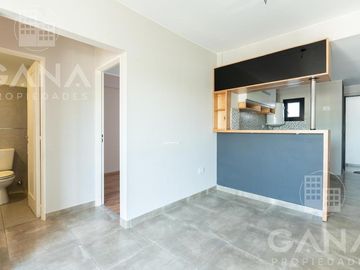 Departamento Venta 2 dormitorios con cochera y 2 patios. Oportunidad