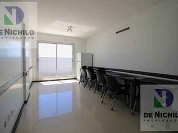 Venta monoambiente con balcón sobre Av. Patricios, Barracas