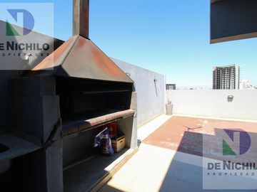 Venta monoambiente con balcón sobre Av. Patricios, Barracas