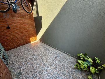 VENTA PH 3 ambientes en Monte Castro terraza patio jardín