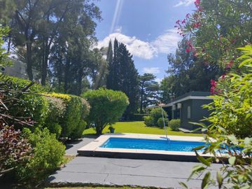 VENTA / CASA / QUINTA / 5 AMBIENTES / TORTUGUITAS