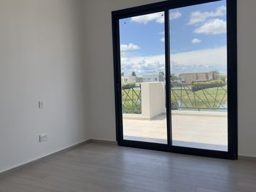 VENTA Casa 5 amb-San Matias-Area 1-Estrenar-Pileta-LAGUNA-Losa Radiante-2 suites (1 en PB)-Financia