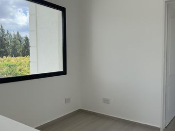 VENTA Casa 5 amb-San Matias-Area 1-Estrenar-Pileta-LAGUNA-Losa Radiante-2 suites (1 en PB)-Financia