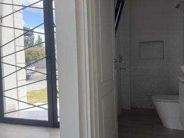 VENTA Casa 5 amb-San Matias-Area 1-Estrenar-Pileta-LAGUNA-Losa Radiante-2 suites (1 en PB)-Financia