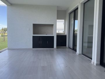 VENTA Casa 5 amb-San Matias-Area 1-Estrenar-Pileta-LAGUNA-Losa Radiante-2 suites (1 en PB)-Financia