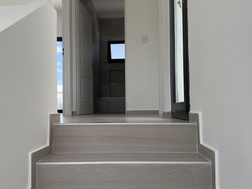 VENTA Casa 5 amb-San Matias-Area 1-Estrenar-Pileta-LAGUNA-Losa Radiante-2 suites (1 en PB)-Financia