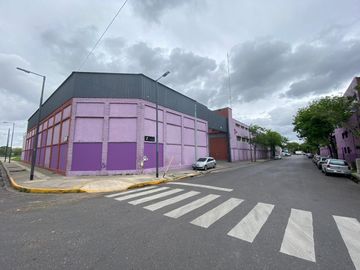 Galpón - Depósito de 10.000 m2.  en  Barracas  - ALQUILER