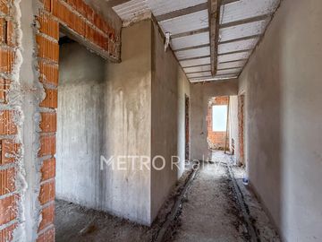 Casa en venta a la laguna con 4 habitaciones en suite en Carpinchos, Nordelta