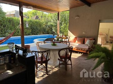 VENTA | Luminosa CASA Racionalista | Barrio Priv La Arboleda, Ing. Maschwitz