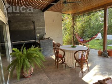 VENTA | Luminosa CASA Racionalista | Barrio Priv La Arboleda, Ing. Maschwitz