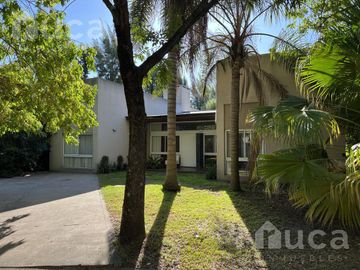VENTA | Luminosa CASA Racionalista | Barrio Priv La Arboleda, Ing. Maschwitz