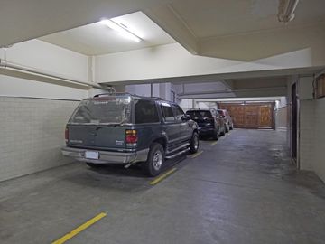 Espectacular-Departamento 5 Ambientes-Cochera cubierta- Reciclado