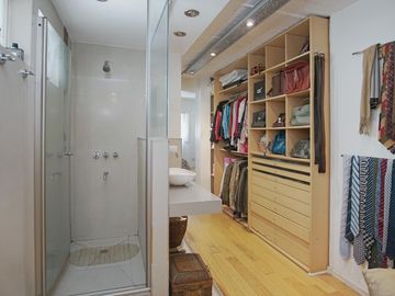 Espectacular-Departamento 5 Ambientes-Cochera cubierta- Reciclado