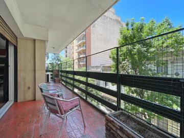 Espectacular-Departamento 5 Ambientes-Cochera cubierta- Reciclado