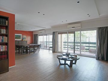 Espectacular-Departamento 5 Ambientes-Cochera cubierta- Reciclado