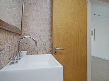 Espectacular-Departamento 5 Ambientes-Cochera cubierta- Reciclado