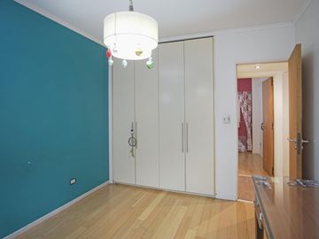 Espectacular-Departamento 5 Ambientes-Cochera cubierta- Reciclado
