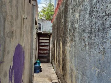 Casa de tres ambientes en venta en Avellaneda