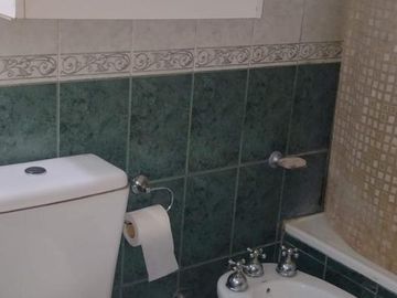 Casa en venta - 3 Dormitorios 3 Baños - 450Mts2 - Florencio Varela