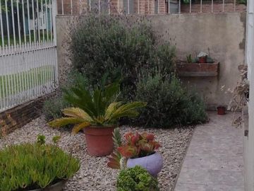 Casa en venta - 3 Dormitorios 3 Baños - 450Mts2 - Florencio Varela