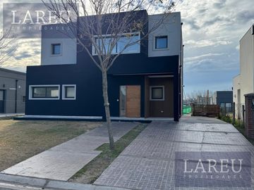 Casa en Venta - San Pablo, Pilar