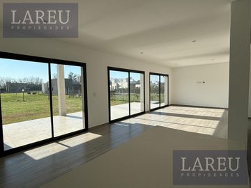Casa en Venta - San Pablo, Pilar