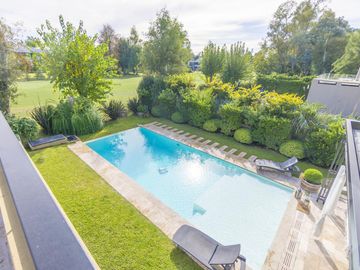 Casa en venta - Barrio Saint Thomas Este, Canning