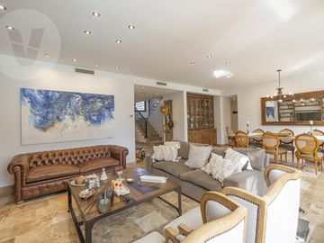 Casa en venta - Barrio Saint Thomas Este, Canning