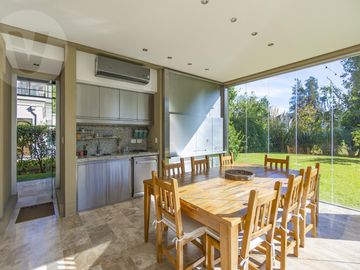 Casa en venta - Barrio Saint Thomas Este, Canning