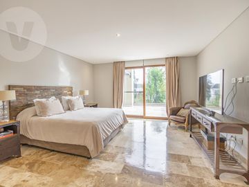Casa en venta - Barrio Saint Thomas Este, Canning