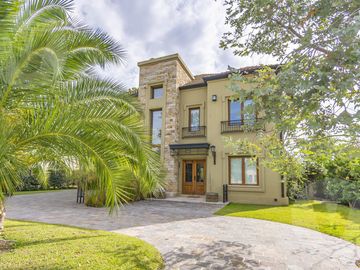 Casa en venta - Barrio Saint Thomas Este, Canning