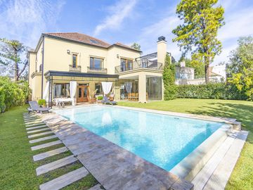 Casa en venta - Barrio Saint Thomas Este, Canning