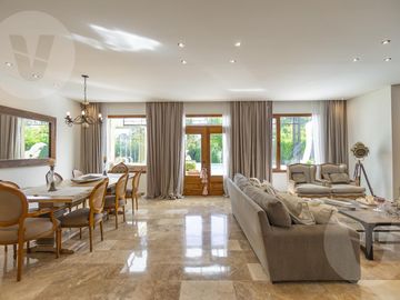 Casa en venta - Barrio Saint Thomas Este, Canning