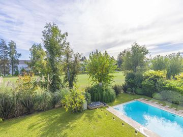 Casa en venta - Barrio Saint Thomas Este, Canning