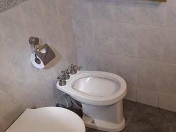 Departamento en venta - 2 Dormitorios 1 Baño - Cochera - 72Mts2 - Saavedra