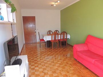 Departamento en venta - 2 Dormitorios 1 Baño - Cochera - 72Mts2 - Saavedra