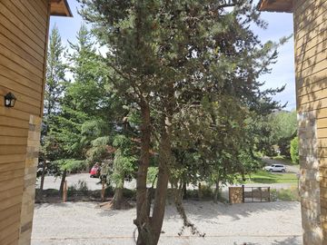 VENTA Departamento a estrenar, 85m2, cochera, parque privado UF 10 excelente calidad Villa La Angostura