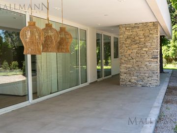 Depto 2 ambientes con jardin km 49.5 Bosque Pilar - Mallmann Propiedades