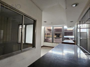 Galpon 1500 m2 con salida a dos calles en Quilmes Oeste