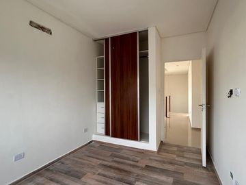 Casa en venta a estrenar- Pilar