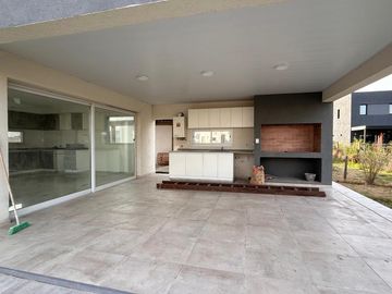 Casa en venta a estrenar- Pilar