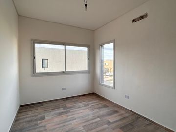 Casa en venta a estrenar- Pilar