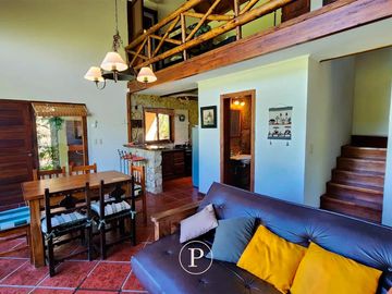 Casa de campo y cabañas en La Peregrina